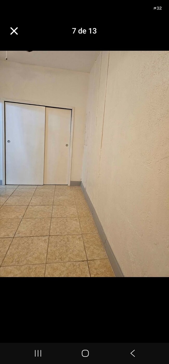 Building Photo - 24310sw109 path homestead fl 33032 Path