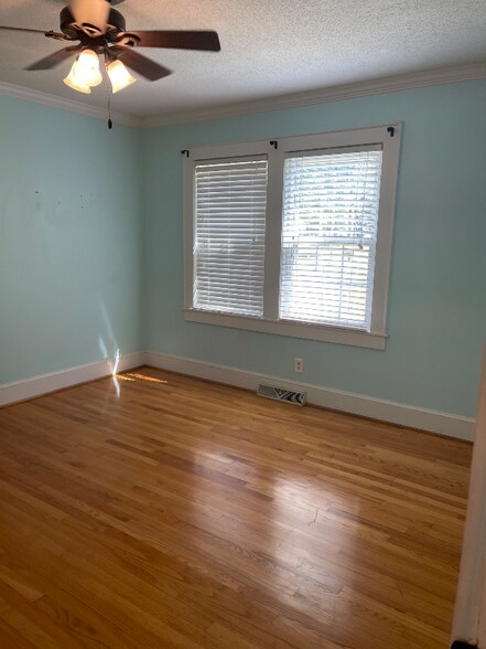 Primary Photo - 600 Springwood Ave