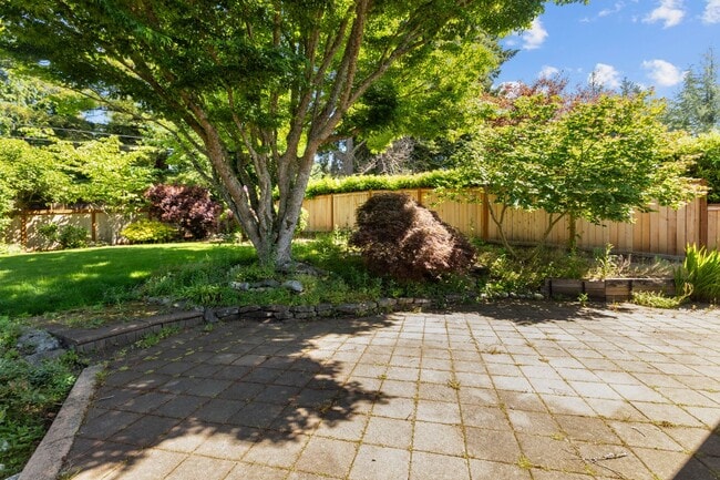 Building Photo - Beautiful 4 Bedroom Home in Richmond