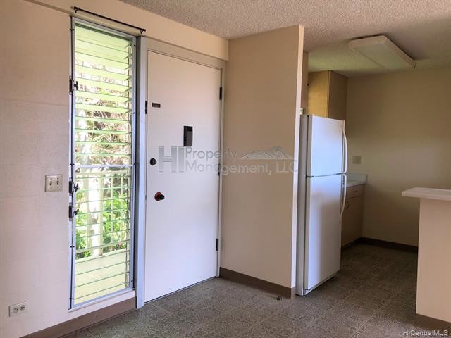 Building Photo - 4970 Kilauea Ave