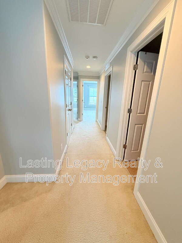Building Photo - 959 Silver Leaf Dr
