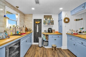 Building Photo - 631 Clear Lake Rd