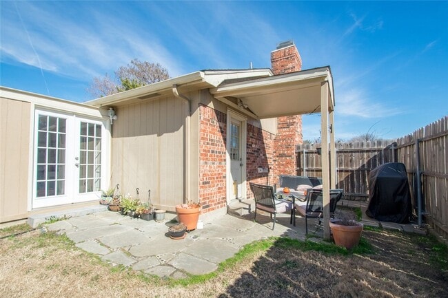 Building Photo - 2611 Brandywyne Dr