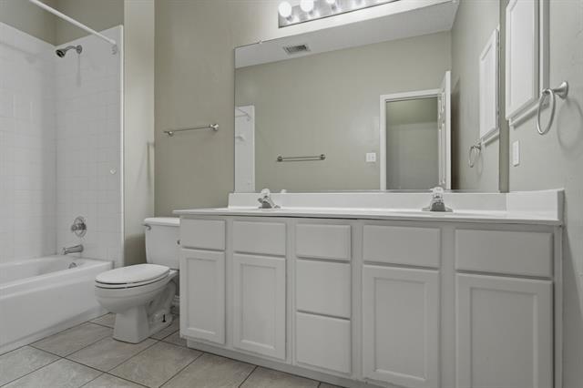 Building Photo - 2109 Gisbourne Dr