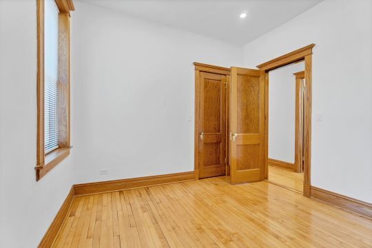 Building Photo - 1742 W Addison St