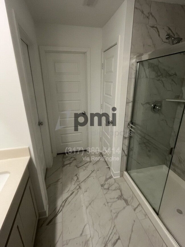 Building Photo - 10819 Gates Crk Dr