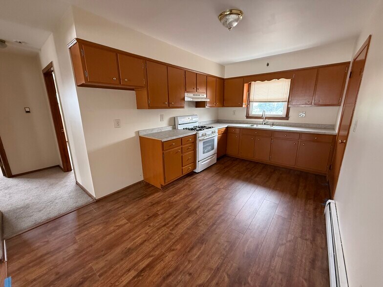 New floors - 755 8th St