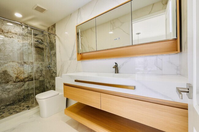 Building Photo - 2781 NE 165th Terrace