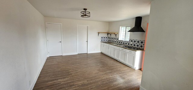 Building Photo - 14639 Lilac St