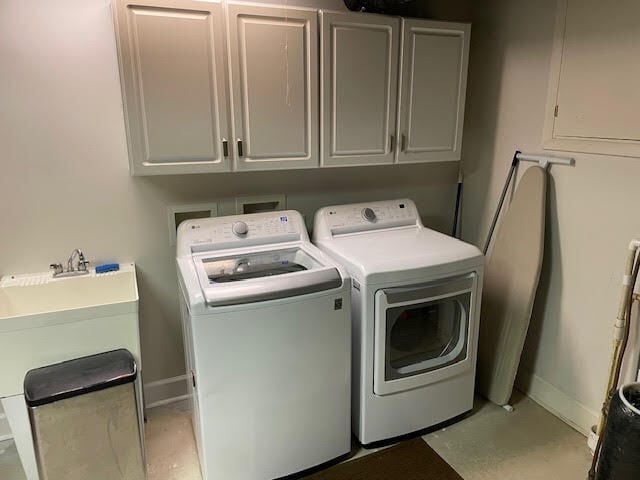Building Photo - 360 Elden Dr NE