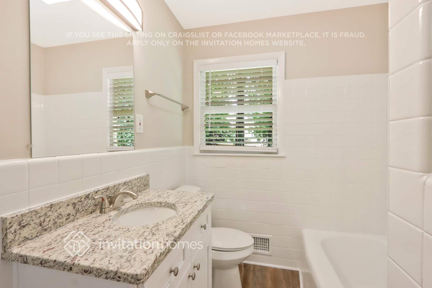 Building Photo - 2307 Ithica Dr SE