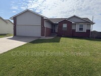 Building Photo - 816 S Longbranch Dr