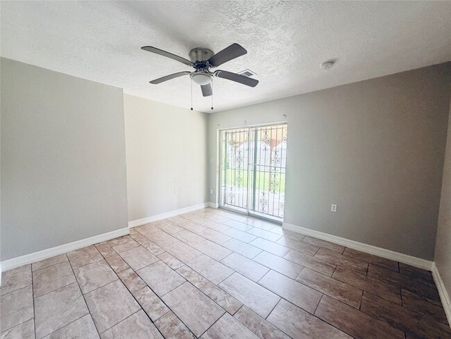 Building Photo - 12211 Wessex Dr
