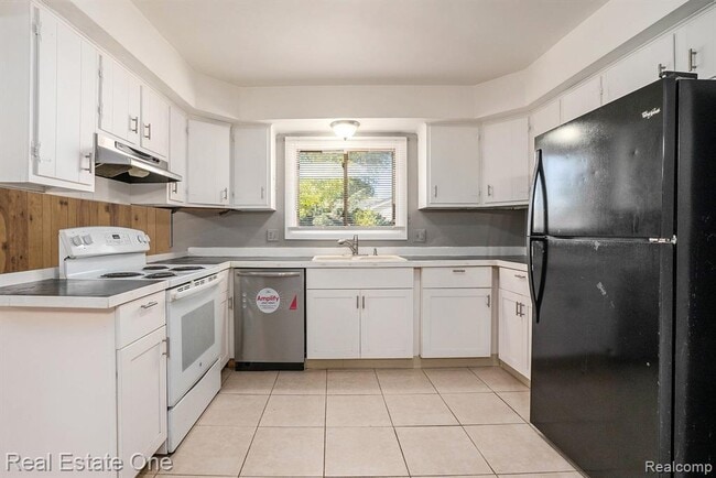 Building Photo - 1954 Atlas Ct