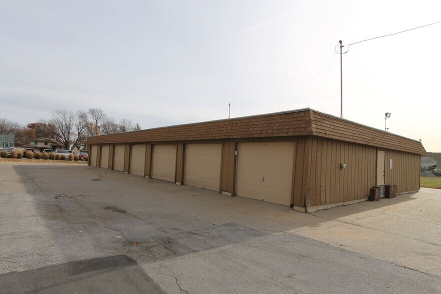 Interior Photo - Briggs Point