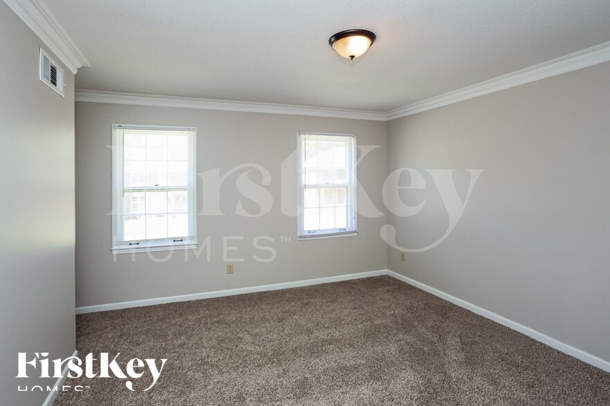 Building Photo - 6991 Dashwood Dr