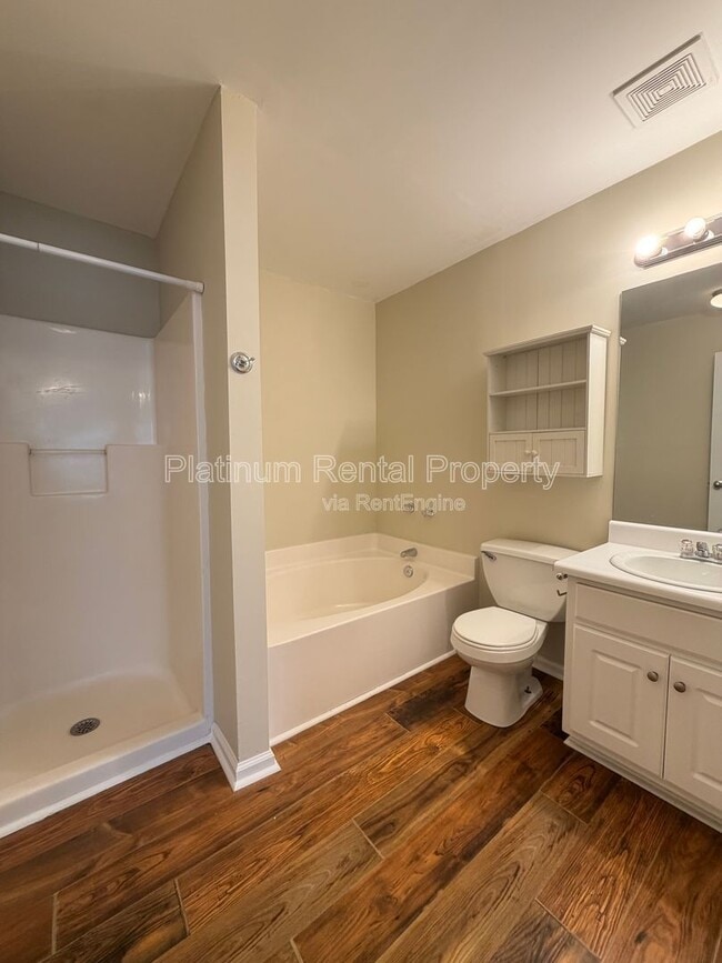 Building Photo - 105 Platte St