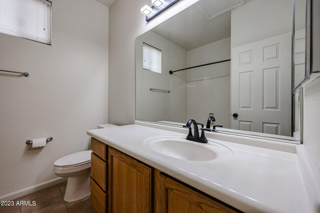 Building Photo - 4603 W Villa Linda Dr