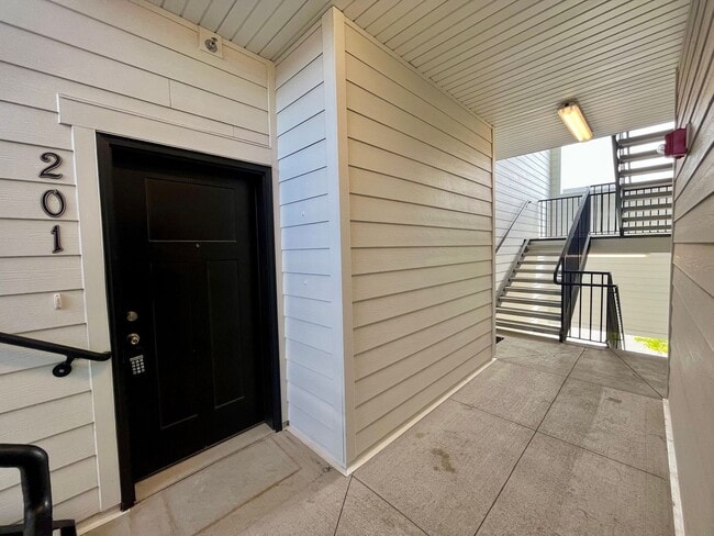 Building Photo - Lovely Condo Located In Saratoga Springs, UT