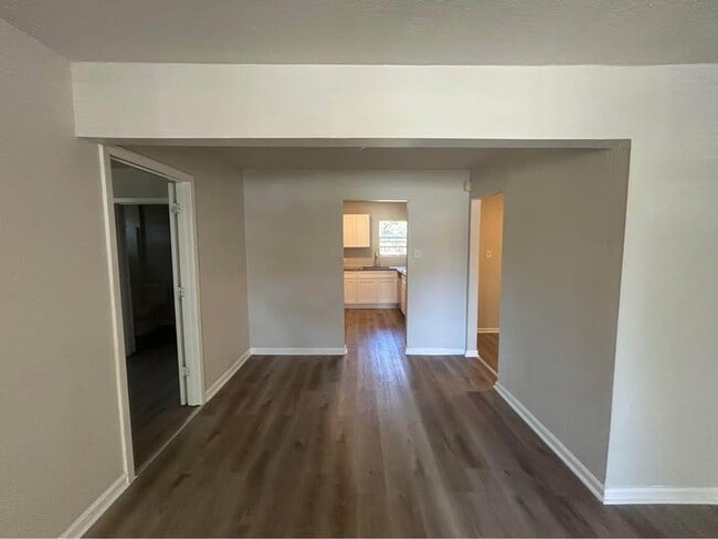 Building Photo - 8403 Tackett St