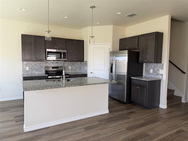 Building Photo - 510 Whirlaway Dr