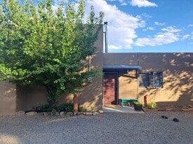 Building Photo - 105 Caminito Montano