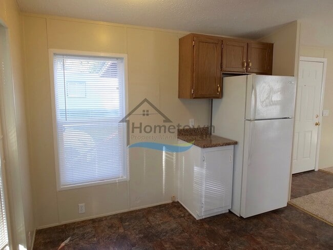 Building Photo - Beautiful 2 Bed 1 Bath Mobile Home in Sagle!