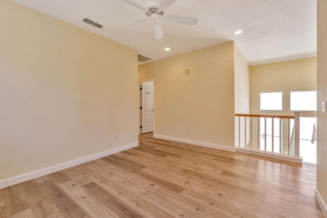 Building Photo - 2678 Deerwood Dr