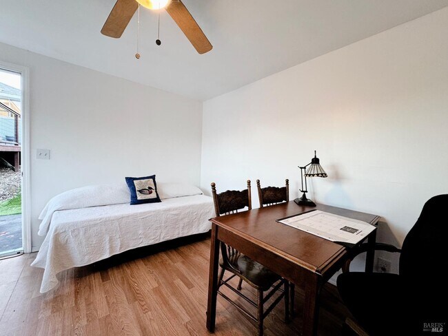 Building Photo - 16060 39th Ave