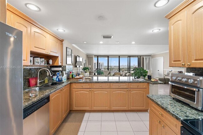Building Photo - 11113 Biscayne Blvd
