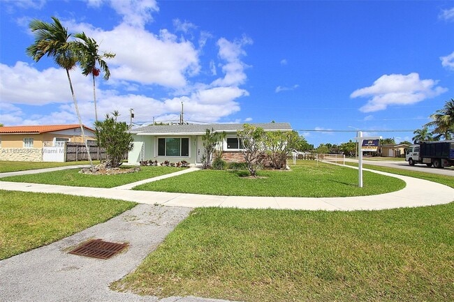 Primary Photo - 6203 SW 108th Pl