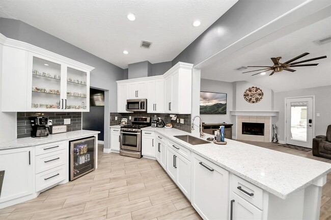 Building Photo - 2015 Dawn Crest Ct