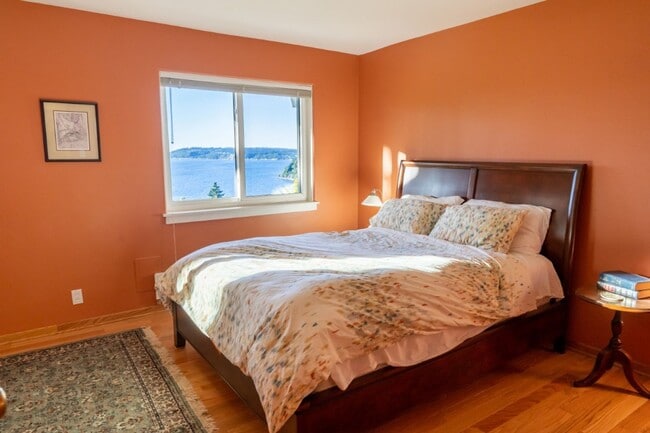 Building Photo - 3bd/1.5ba Burien House
