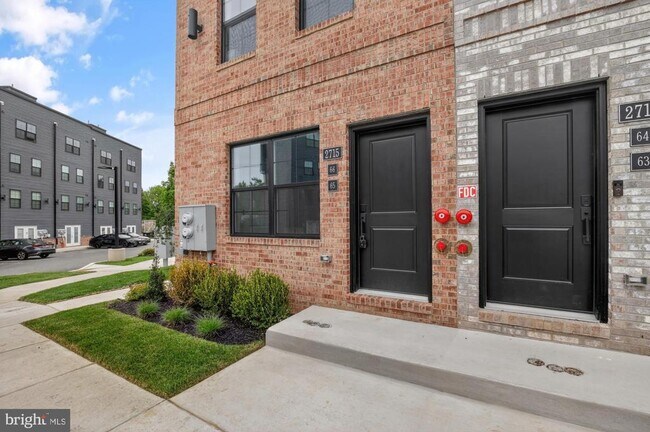 Building Photo - 2715 MAYA Ln