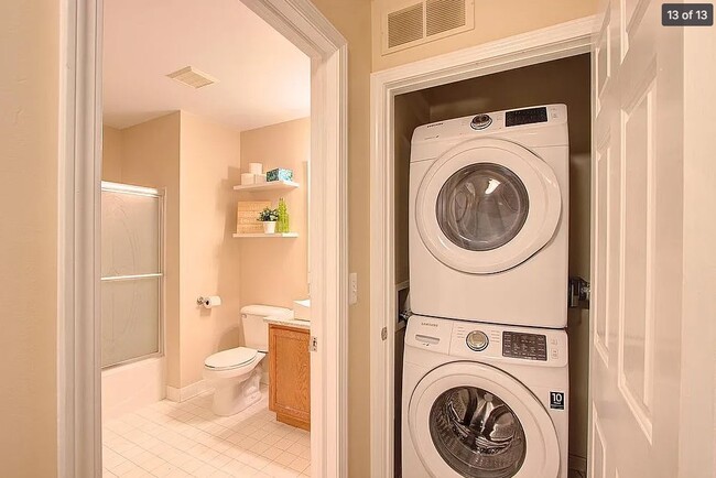 Building Photo - 3061 Cloverly Ct