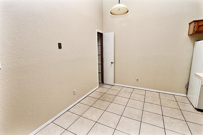Building Photo - 1380 Trudy Elaine Dr