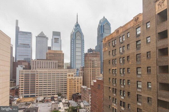 Building Photo - 1701 Locust St