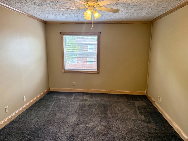 Building Photo - 2305 Adams Ave