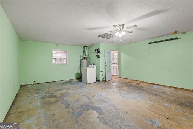 Building Photo - 1201 Shoreham Dr