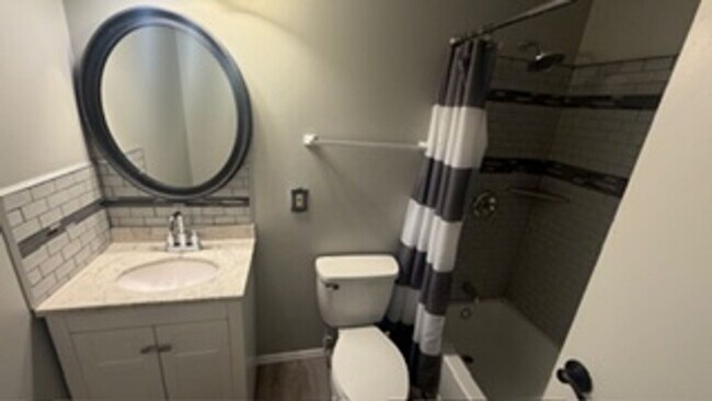 Building Photo - 3886 Farm Brook Ln