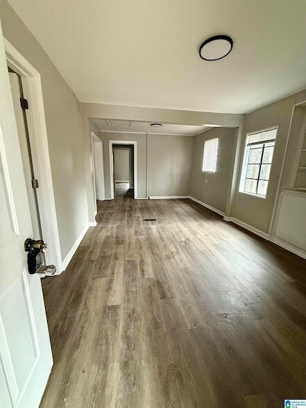 Building Photo - 628 Heflin Ave E