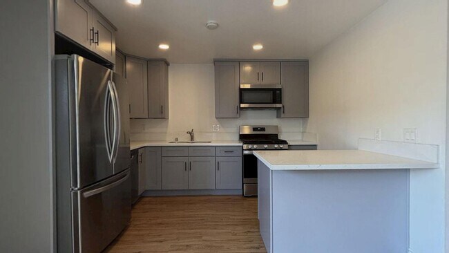 Building Photo - 7920 Temecula Pl