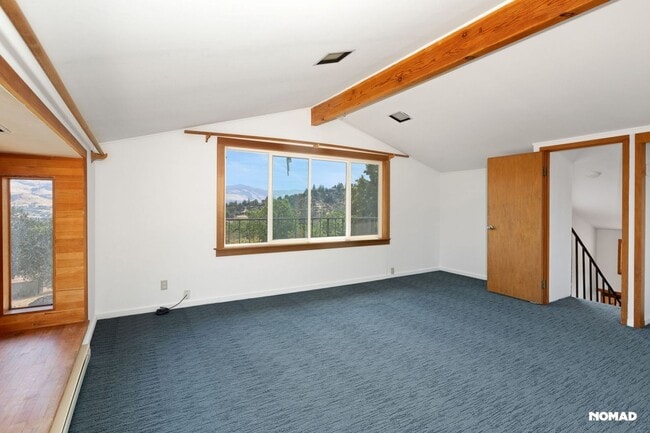 Building Photo - Soulful Mountain Sanctuary in Ashland - Av...