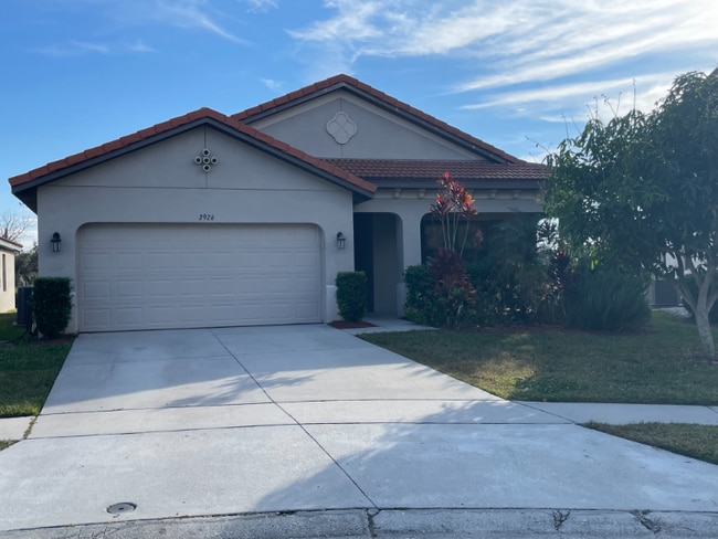 Building Photo - 2926 Siesta View Dr