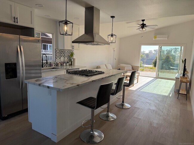 Building Photo - 664 Carefree Dr