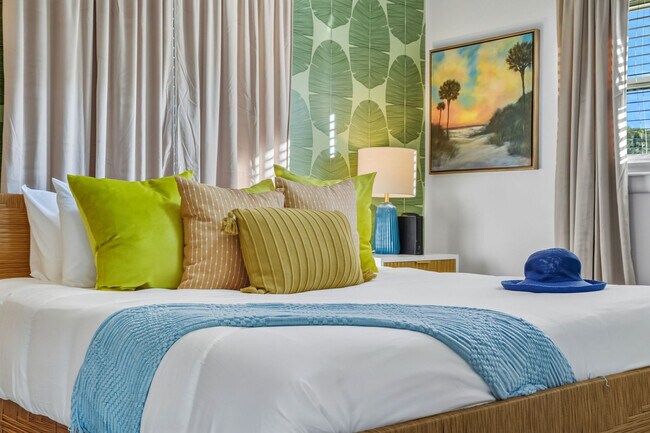 Building Photo - 10861 62nd Ave N