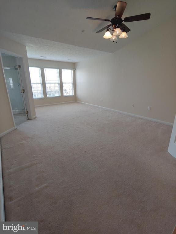 Building Photo - 912 Glaze Ct