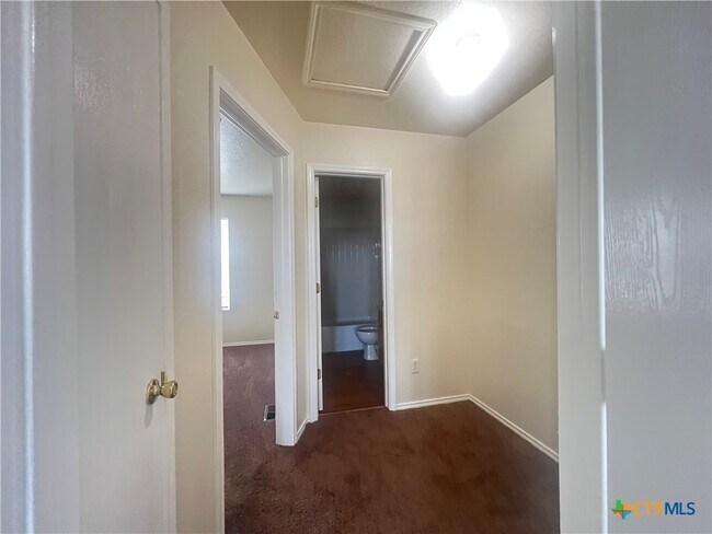 Building Photo - 4200 Alan Kent Dr