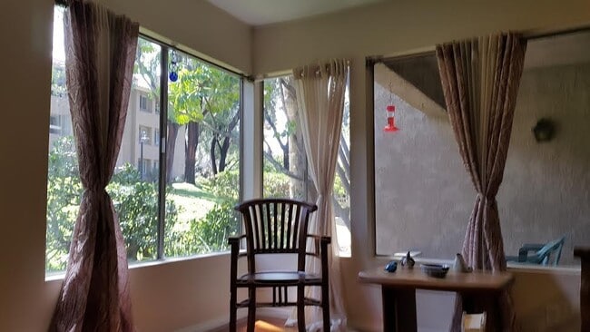 Building Photo - 10325 Caminito Cuervo