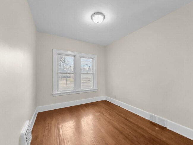 Building Photo - 3928 Upton Ave